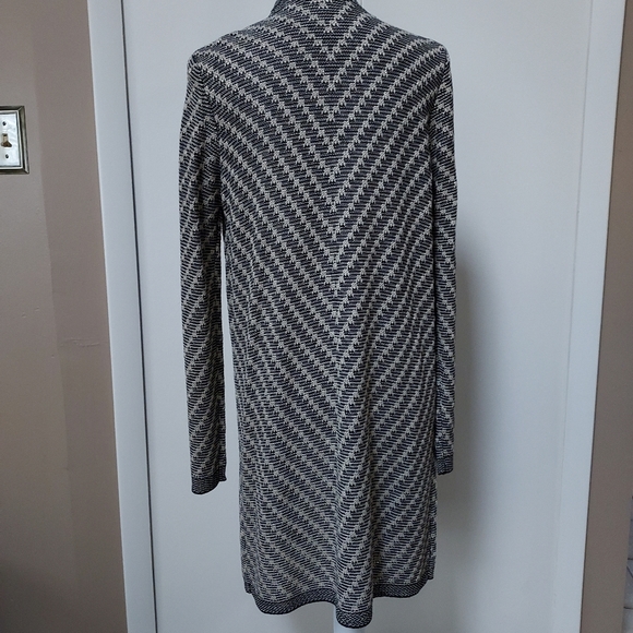 Lightweight long sweater - Picture 5 of 5